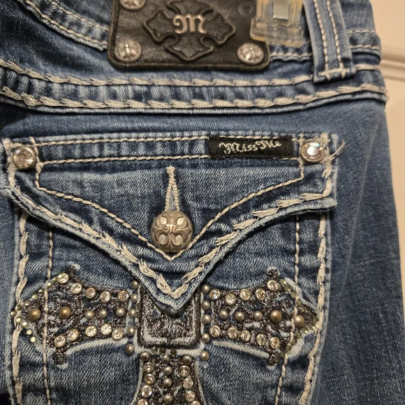 Miss Me Wide Leg Jeans in Denim Blue - Picture 9 of 14